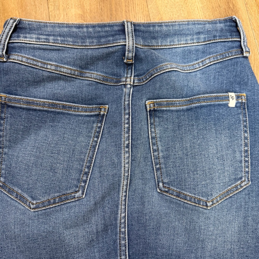 Sneak Peek Blue Denim Buttoned Skirt Size Small - Picture 8 of 14